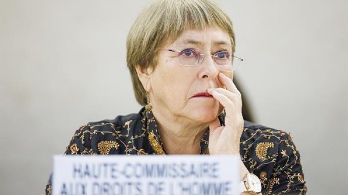 Bachelet aterrizó en Perú: Se reunió con autoridades de gobierno y representantes de pueblos originarios