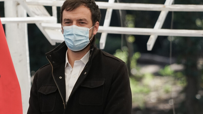 Alcalde Vodanovic lamenta balacera durante robo a joyería: 