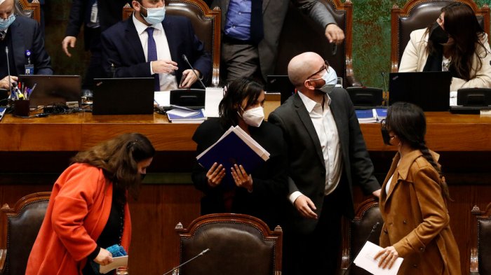 Cámara rechaza veto del gobierno y se cae proyecto de infraestructura crítica: ¿Qué significa este revés?