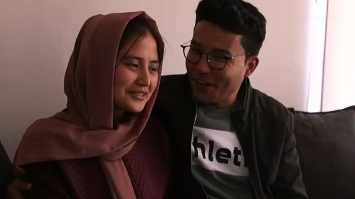 A casi un año del éxodo: La reinvención de los ciudadanos afganos refugiados en Chile