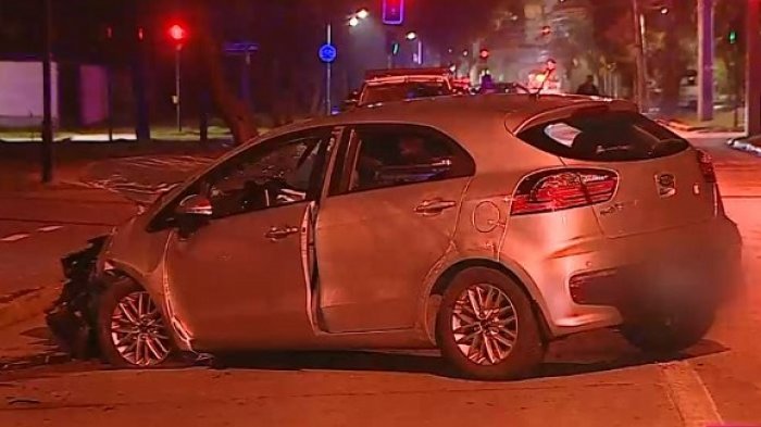 Carabinero en retiro fue apuñalado tras frustrar encerrona en Ñuñoa: Se desvaneció y chocó contra un poste