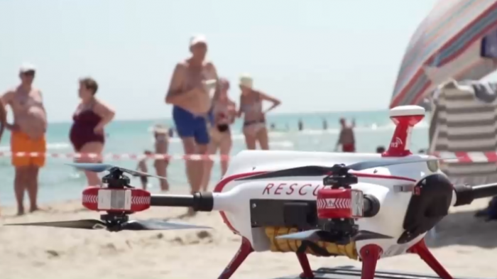 La tecnología le salvó la vida: Niño fue rescatado de ahogarse en el mar con un dron