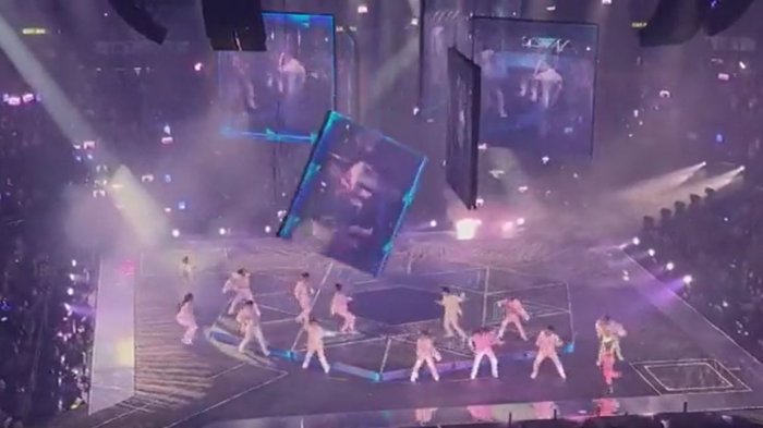 Grave tragedia en concierto: Pantalla cayó sobre integrante de grupo en Hong Kong