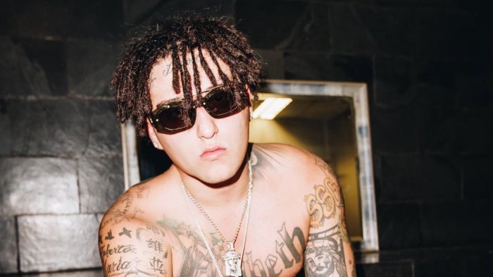 La dura respuesta de Pablo Chill-E tras mensaje de productor internacional que juntó a artistas chilenos