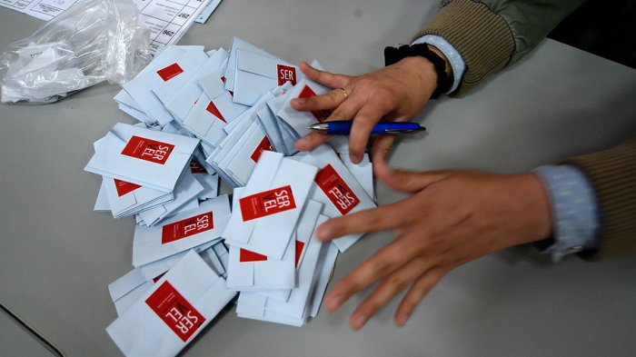 Servel ya publicó nómina: ¿Cómo saber si soy vocal de mesa y cuál es mi local de votación para el Plebiscito?