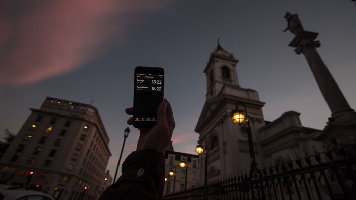 En septiembre se cambia la hora: ¿Hay que adelantar o atrasar los relojes?