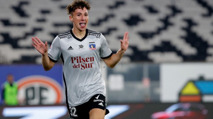 ¿Quién es Luciano Arriagada?: El joven delantero de Colo Colo que partirá a Brasil y jugó la Copa América 2021