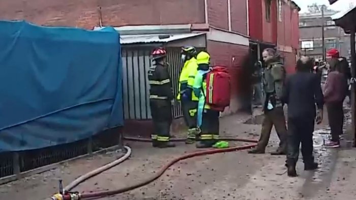 Incendio afecta a departamentos en Pedro Aguirre Cerda: Reportan restricción de tránsito en la zona