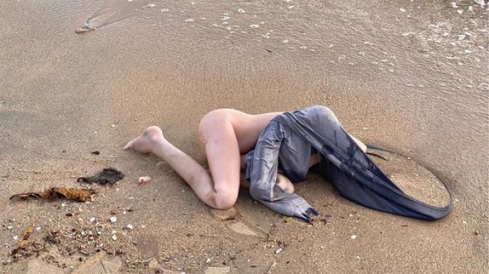 Turistas llamaron a emergencias por supuesto cadáver en una playa de Tailandia: Resultó ser una muñeca inflable