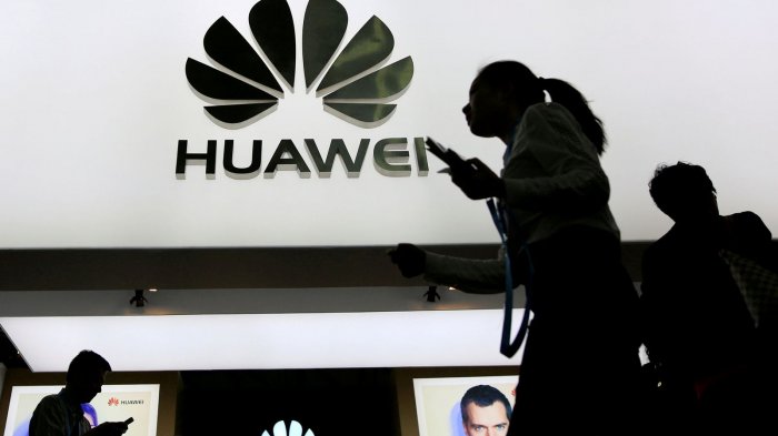 Huawei anuncia cierre de tiendas, pero seguirá presente en Chile