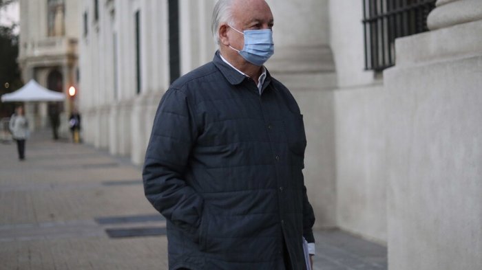 Del gobierno a la oposición: Las reacciones ante dichos de presidente del PC sobre eventual triunfo del Apruebo