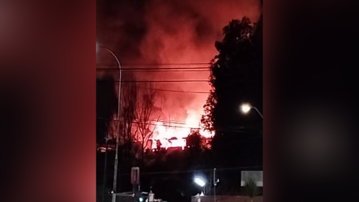 Incendio afectó a Hospital Psiquiátrico El Peral: Se habría originado por personas ajenas al recinto