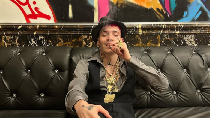 Sin rodeos: La particular respuesta de Marcianeke sobre su opción ante el Plebiscito de salida