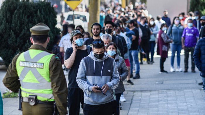 Con importante participación de jóvenes: ¿Cuál fue el perfil del votante en el plebiscito de salida?