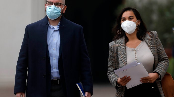 Un enroque y 4 salidas: Los ministros y ministras que dejaron y entraron al gobierno