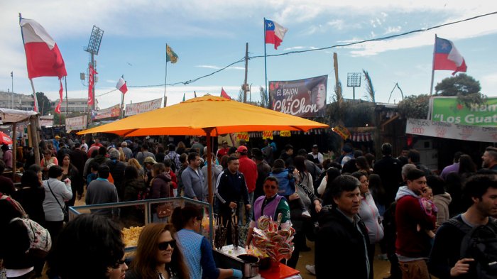 ¿Llueve o no llueve para el 18? Esto es lo que se sabe hasta ahora del tiempo para el fin de semana largo