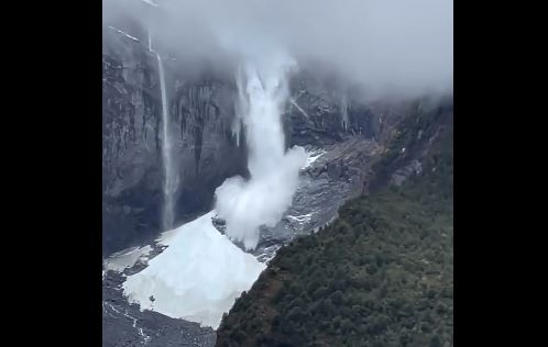 El increíble desprendimiento de glaciar en Parque Nacional Queulat: ¿Cómo se vincula al calentamiento global?