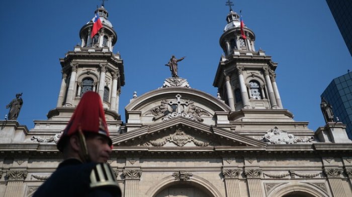 Planifica con tiempo: Estos son los cortes y desvíos en Santiago por la realización del Té Deum Ecuménico