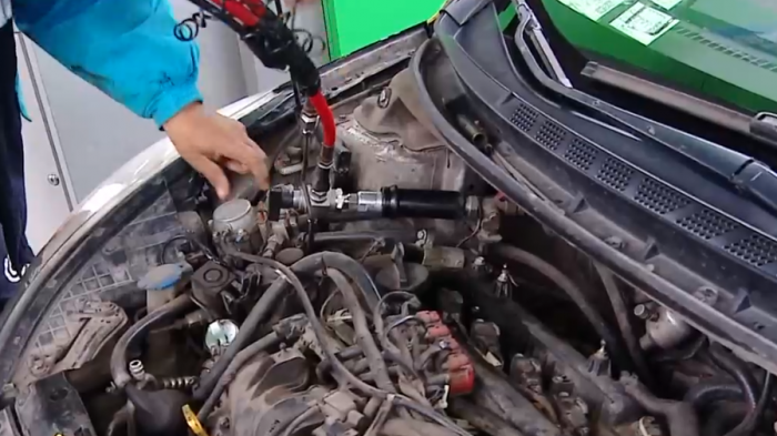 Entra en vigencia norma para convertir autos que usan gasolina a gas: ¿Es conveniente?