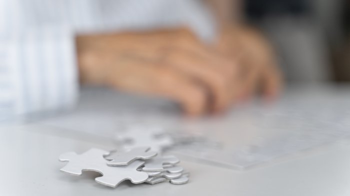 De mantenerse activo a tomar cursos: 7 recomendaciones para prevenir el Alzheimer a tiempo