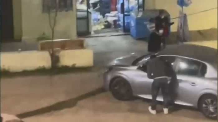 Violento asalto a minimarket de Macul: Delincuentes amenazaron a víctimas con cuchillos y una escopeta