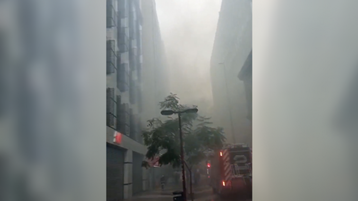 Registran incendio en mall Vivo Imperio: Más de 19 carros de Bomberos acudieron a combatir el siniestro