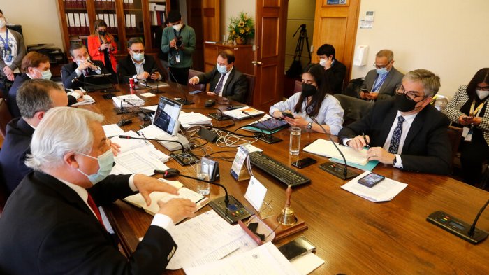 Con votos en contra de la oposición: Comisión de Hacienda aprueba en general la reforma tributaria