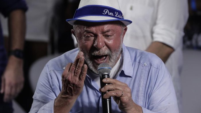 Encuestas lo dan como amplio favorito: Lula da Silva cierra campaña a la presidencia con multitudinario acto