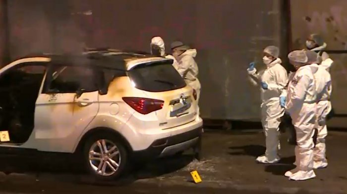 Encuentran cuerpo de persona calcinada al interior de auto en llamas en San Joaquín