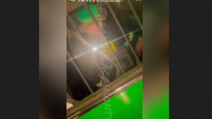 Joven cantante urbano chileno fue detenido por Carabineros: Quedó registrado en una transmisión en vivo