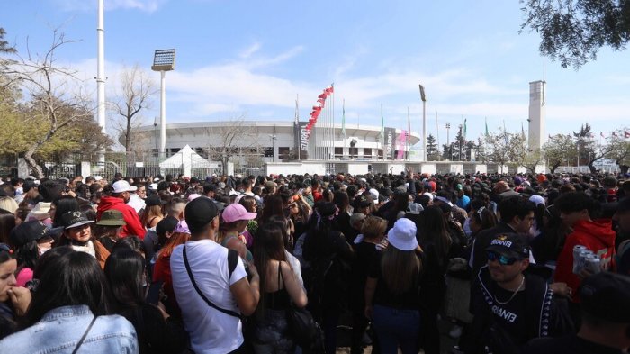No pudieron entrar al estadio: 300 afectados por concierto de Daddy Yankee iniciarán demanda contra productora