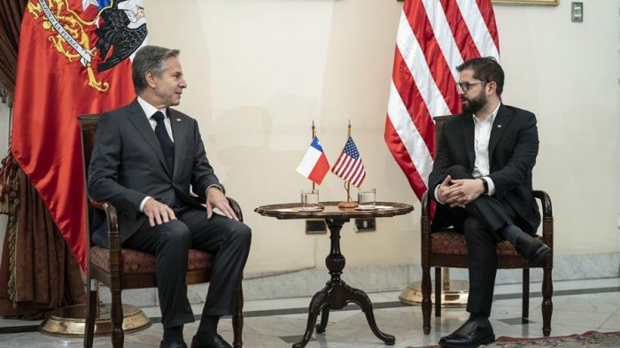 Secretario de Estado de EE.UU. compromete inversiones en Chile tras reunión con Pdte. Boric