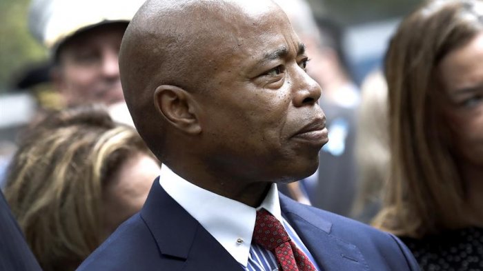 La mayoría son sudamericanos: Alcalde de Nueva York declaró estado de emergencia por masiva llegada de inmigrantes