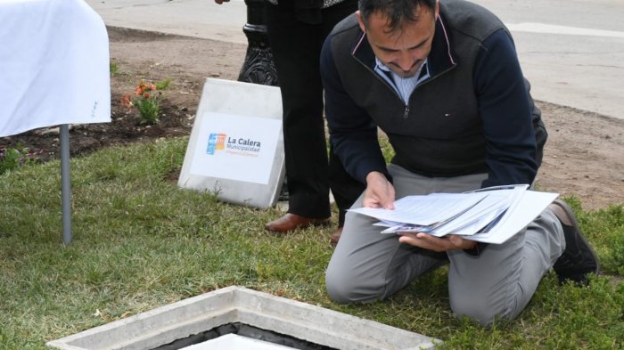 Cápsula del tiempo fue enterrada en La Calera: Revisa qué elementos contiene y la fecha en que se abrirá