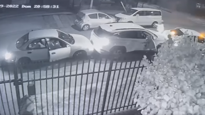 Mujer murió luego de que su auto fuera chocado por delincuentes que huían de una encerrona