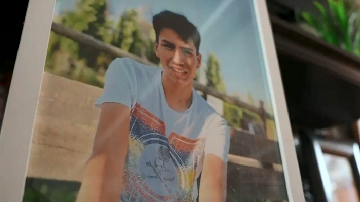 Señora Justicia: Familia acusa discriminación en investigación de brutal homicidio de joven en Lo Espejo