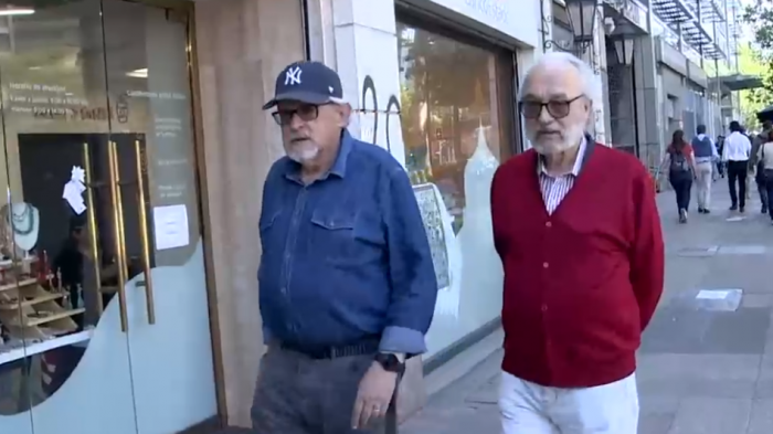 Desde cobros indebidos a seguros que nunca tomaron: Casi 29 mil adultos mayores han denunciado a empresas