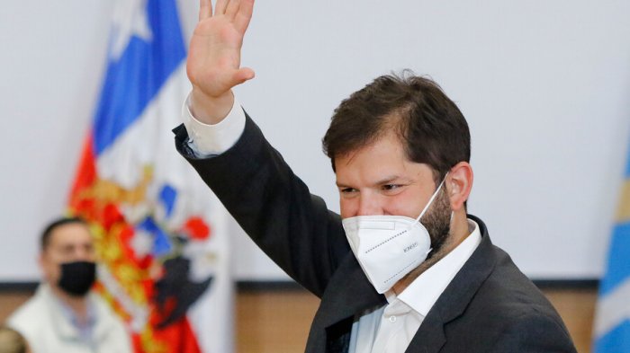 Encuesta Cadem: Aprobación del presidente Gabriel Boric quedó por primera vez bajo el 30%