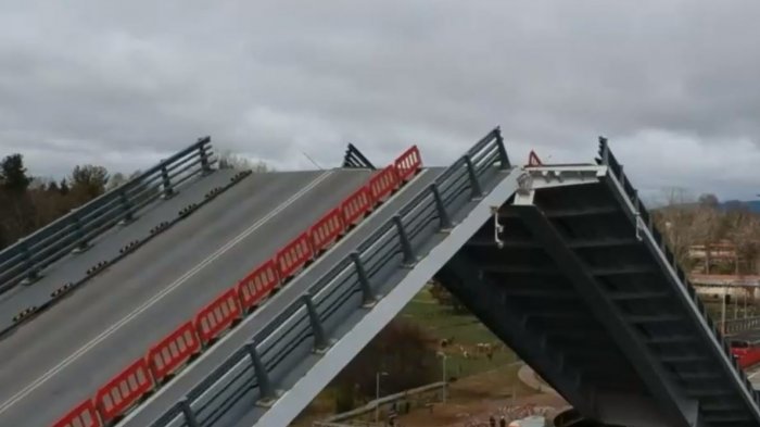 Se queda como está: Rechazan proyecto para reparar el icónico Puente Cau Cau