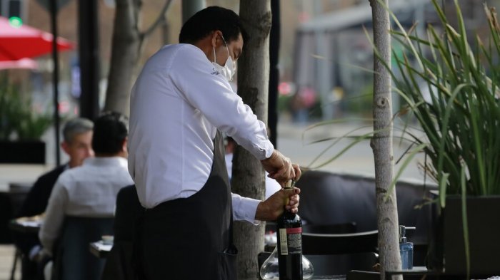 Salarios llegan a un millón en el comercio: Estos son los lugares en los que están buscando trabajadores