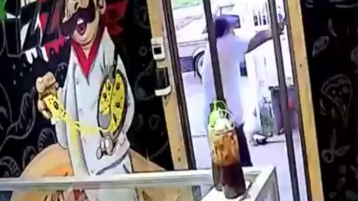 Artista urbano de 16 años fue baleado tras comprar una pizza: Investigan eventual ajuste de cuentas