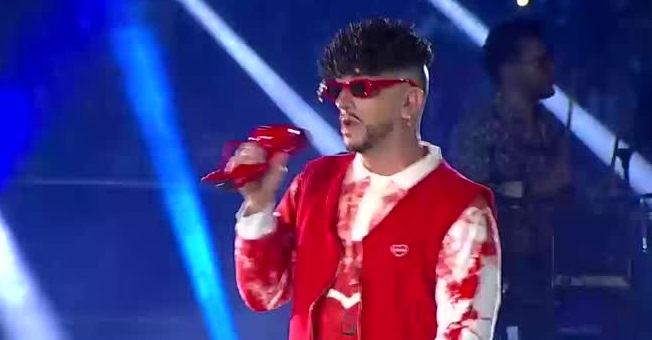 Pero si no es Bad Bunny: La divertida imitación de Stefan Kramer que puso a reír a todo el Estadio Nacional