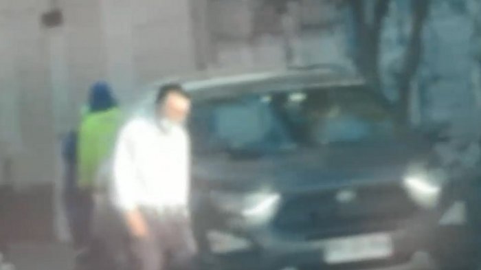 Choferes y auxiliares como principales compradores: Así comercializan droga en terminal de buses de Santiago