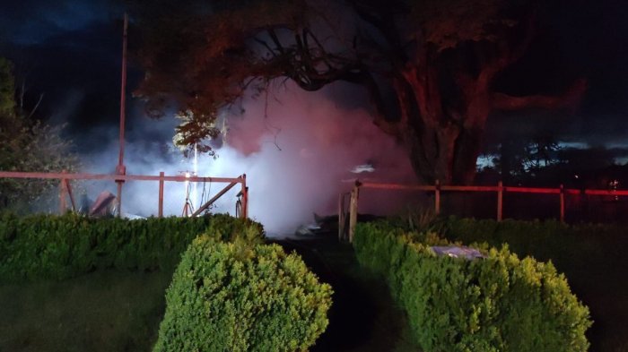 Ataques incendiarios y bloqueos de ruta: Reportan incidentes por visita del presidente Boric a La Araucanía