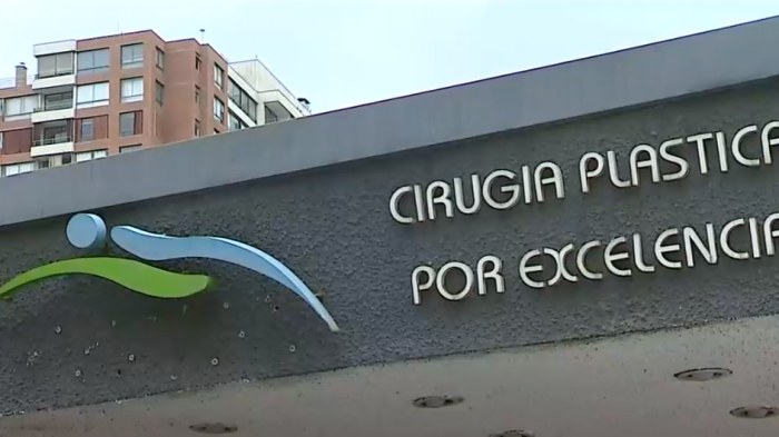 Autoridad sanitaria ya había prohibido su funcionamiento: Clausuran clínica estética en Las Condes