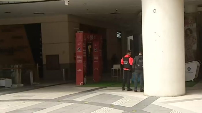 Fueron intimidados con armas de fuego: Guardias frustraron asalto en mall de Viña del Mar