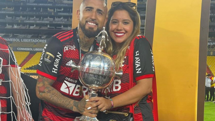 Hermana de Arturo Vidal cuenta por qué se cambió el orden de sus apellidos: 