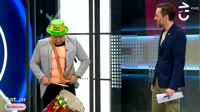 Con six pack y un tambor: El divertido homenaje de JC Rodríguez a Brasil por ganar ante Serbia