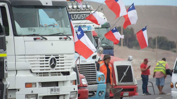 Diputados anuncian proyecto que busca suspender permisos de circulación a camiones que bloqueen rutas