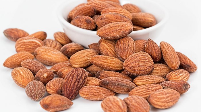 Estudio señala que las almendras podrían ayudar a perder peso al comerlas como snack